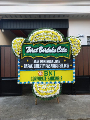 Papan Bunga Duka di Sadai