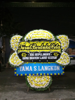 Papan Bunga Duka di Sadai